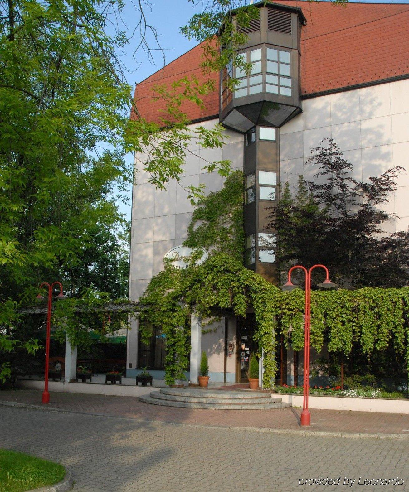 Go Cracow Resort Cracovia Exterior foto